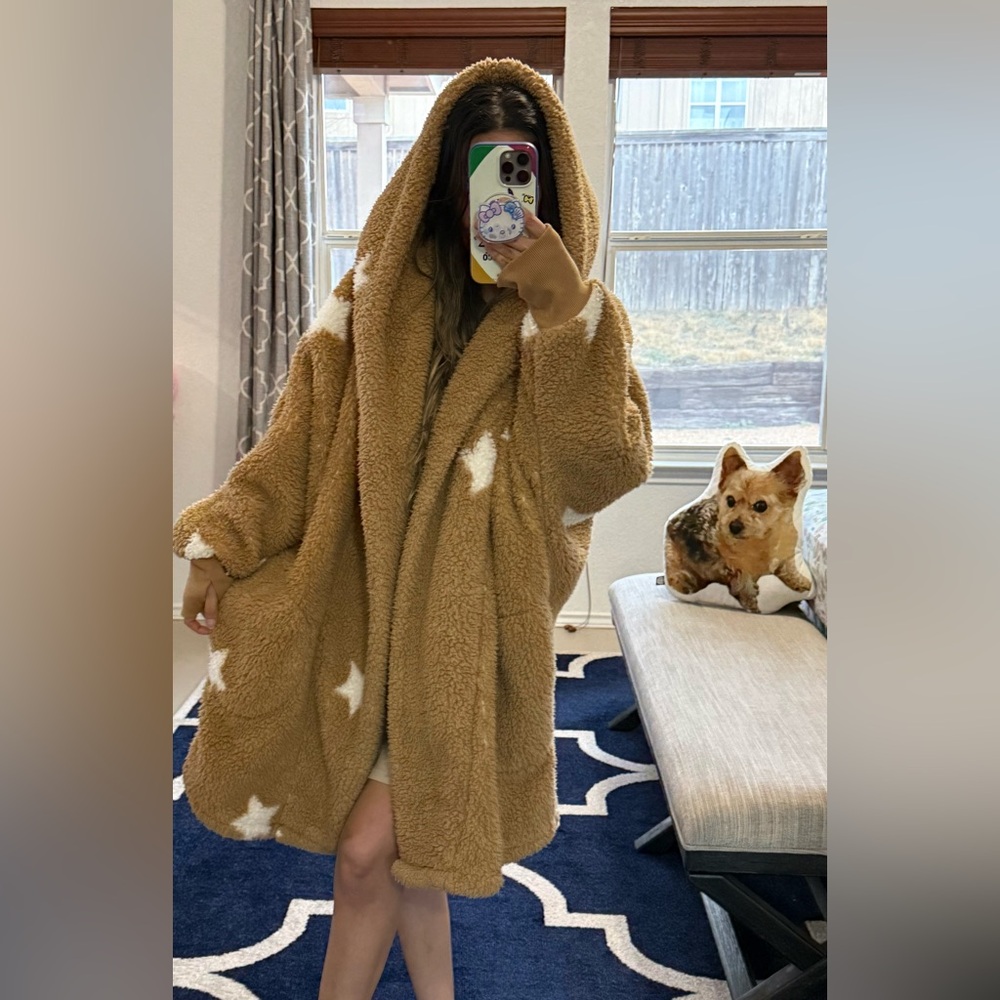 G.I.L.I. Oversized Sherpa Hoodie